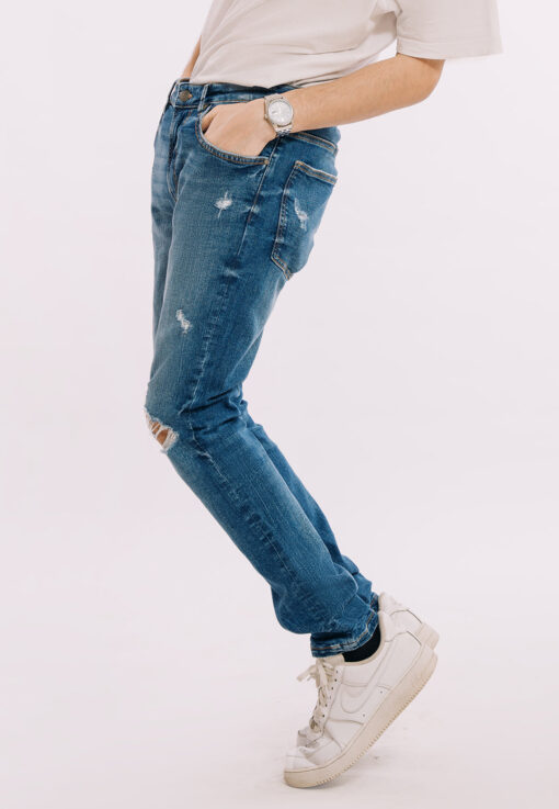 Skinny Fit Ripped Jeans – Mid Blue Wash Style - Image 2